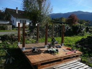 recupfactory pau décoration vintage bois palette tuto cabane enfant sur mesure avec terrasse en palette de récupération