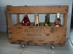 recupfactory pau décoration vintage bois palette casier à bouteilles relooké en bar mobile vintage et rétro