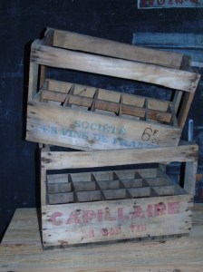 casier bois 10 et 15 bouteilles anciens retro pour deco recup et factory