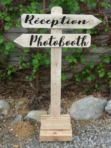 bois palette decoration signaletique customisation personnalisation location vintage creation recup