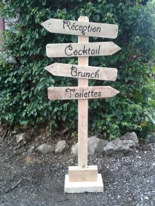 mariage weeding signalétique bois palette location deco recup