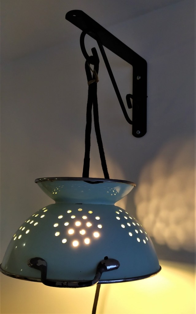 passoire emaillee vintage recup deco