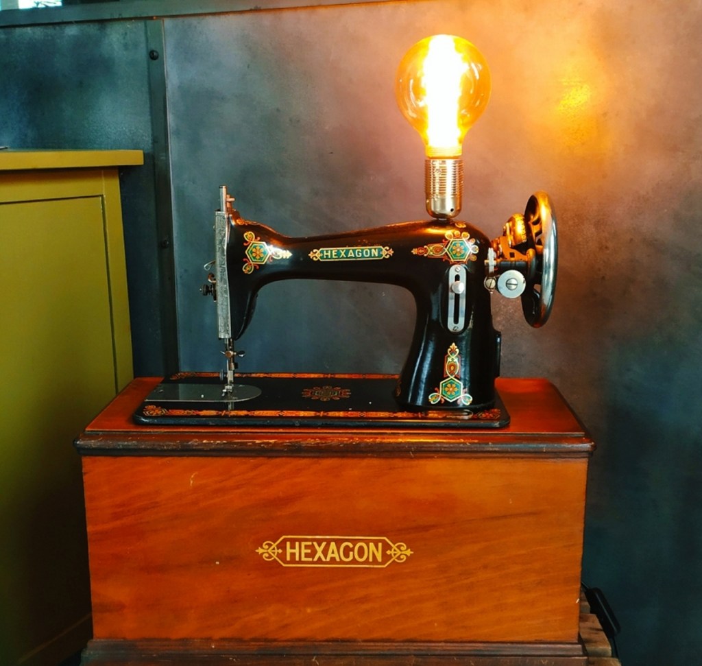 Lampe machine à coudre rétro déco vintage