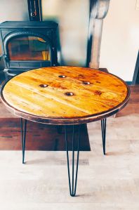 table touret pied épingle diam 90 cm vintage